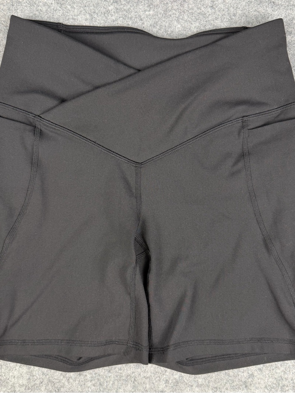 Fabletics PureLuxe Crossover Bike Shorts Black XS High Waisted Yoga Pockets